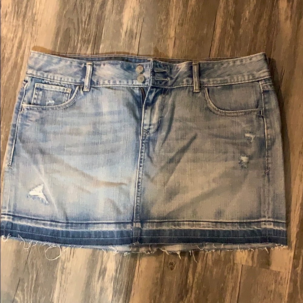 Super cute jean skirt 💕